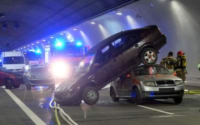 Masowy wypadek i inne katastrofy w tunelu Kaczyńskich - zdjęcie 23