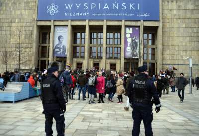 "Kobietą jest każdy kto się nią czuje" - zdjęcie 2