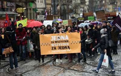 "Kobietą jest każdy kto się nią czuje" - zdjęcie 17