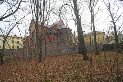 Park odzyskany przez miasto, ostatnie porządki przed otwarciem - zdjęcie 4