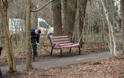 Park odzyskany przez miasto, ostatnie porządki przed otwarciem - zdjęcie 13