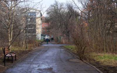 Park odzyskany przez miasto, ostatnie porządki przed otwarciem - zdjęcie 22