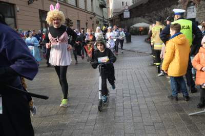 Biegiem do Nowego Roku, tu liczył się strój zawodników... - zdjęcie 18