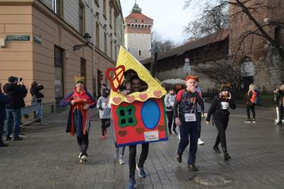 Biegiem do Nowego Roku, tu liczył się strój zawodników... - zdjęcie 26