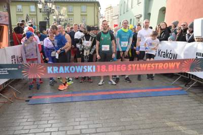 Biegiem do Nowego Roku, tu liczył się strój zawodników... - zdjęcie 4