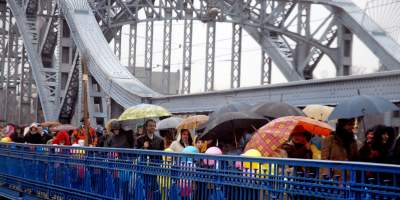 Na tym moście wiele się działo, były sceny radosne, ale i dramatyczne - zdjęcie 16