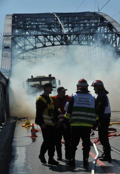 Na tym moście wiele się działo, były sceny radosne, ale i dramatyczne - zdjęcie 8
