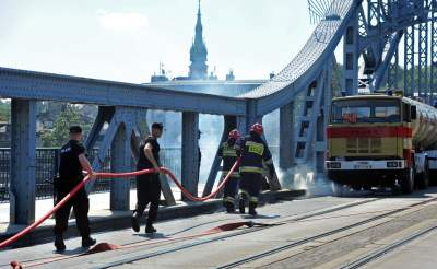 Na tym moście wiele się działo, były sceny radosne, ale i dramatyczne - zdjęcie 9