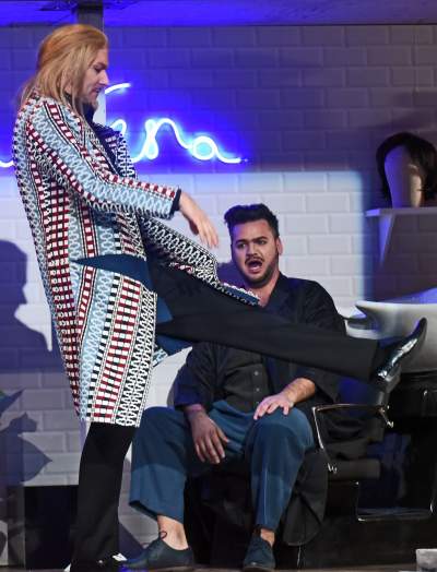 Cyrulik z rozmachem, czyli na scenie będzie się działo... - zdjęcie 16