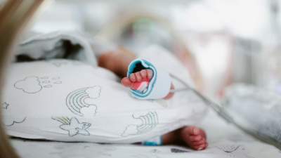 Pięcioraczki w Szpitalu Uniwersyteckim. Maluchy otrzymują już pierwszy pokarm - zdjęcie 3