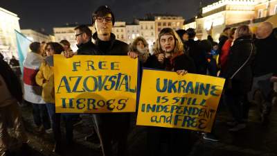 Marsze w rocznicę napaści Rosji na Ukrainę - zdjęcie 16