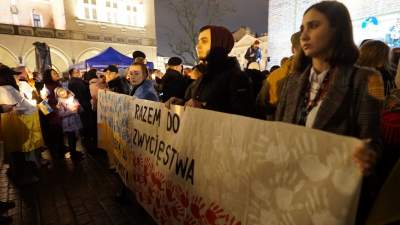 Marsze w rocznicę napaści Rosji na Ukrainę - zdjęcie 11