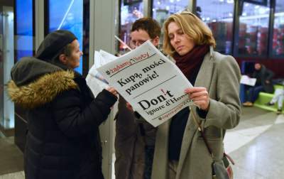 Brak kompromisu - premia dla PiS-u, flash mob na Dworcu Głównym - zdjęcie 35
