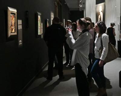 Ostatnie dni wystawy prac Tamary Łempickiej, tłumy w Muzeum - zdjęcie 16