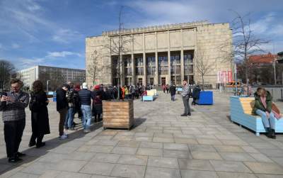 Ostatnie dni wystawy prac Tamary Łempickiej, tłumy w Muzeum - zdjęcie 6