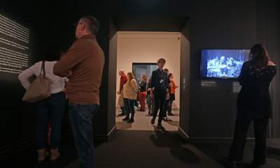 Ostatnie dni wystawy prac Tamary Łempickiej, tłumy w Muzeum - zdjęcie 26