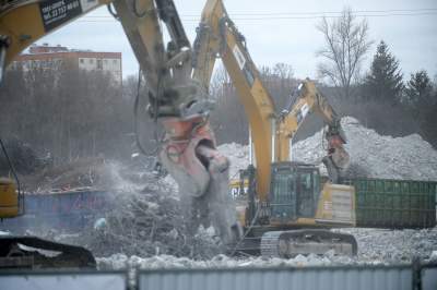 Tyle zostało po Plazie. Ostatni etap rozbiórki - zdjęcie 34