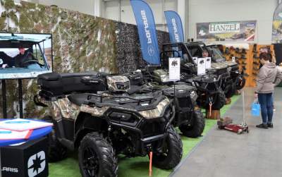 Prawie jak na targach zbrojeniowych, broni do wyboru i koloru - zdjęcie 16