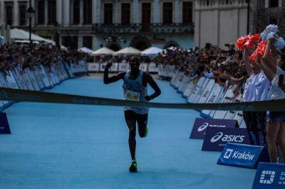 Prawdziwy dzień bez samochodu na ulicach Krakowa. Udane, wielkie bieganie - zdjęcie 46