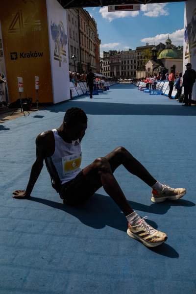 Prawdziwy dzień bez samochodu na ulicach Krakowa. Udane, wielkie bieganie - zdjęcie 51