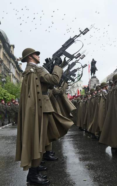Obchody Święta 3 Maja w Krakowie, fot. Marek Lasyk - zdjęcie 31