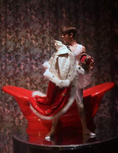 Spektakl skazany na sukces? „Królowa", historia człowieka, który stał się legendą - zdjęcie 7