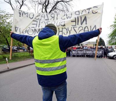 Mieszkańcy kontra górnicy, mają dość trzęsącej się ziemi - zdjęcie 32