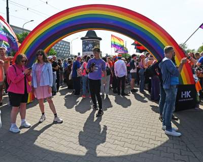 Tęczowy Kraków pokazał moc: Marsz Równości przeszedł przez miasto - zdjęcie 17