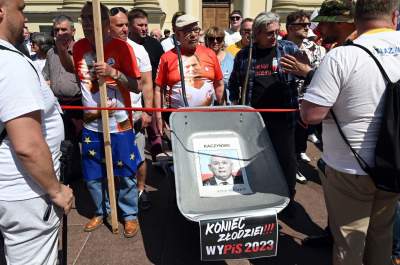 Marsz Wolności "od środka", w obiektywie Marka Lasyka - zdjęcie 35