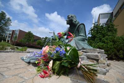 Kopernik na kampusie UJ. "Można obok niego usiąść, pogłaskać go" - zdjęcie 9