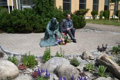 Kopernik na kampusie UJ. "Można obok niego usiąść, pogłaskać go" - zdjęcie 7