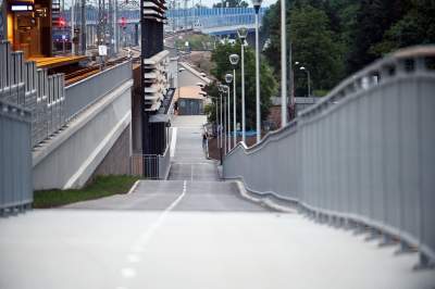 Imponująca nowa przeprawa kolejowa na Wiśle, jest też kładka pieszo-rowerowa - zdjęcie 33