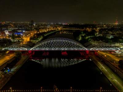 Imponująca nowa przeprawa kolejowa na Wiśle, jest też kładka pieszo-rowerowa - zdjęcie 2
