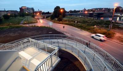 Imponująca nowa przeprawa kolejowa na Wiśle, jest też kładka pieszo-rowerowa - zdjęcie 45