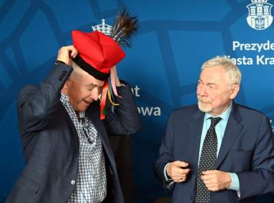 Lubi błaznować, ale pieniądze inwestuje na poważnie, tym razem chodzi o 600 milionów - zdjęcie 7