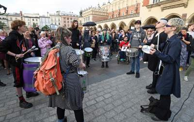 Ani jednej więcej, protest w Krakowie po śmierci ciężarnej Doroty - zdjęcie 38