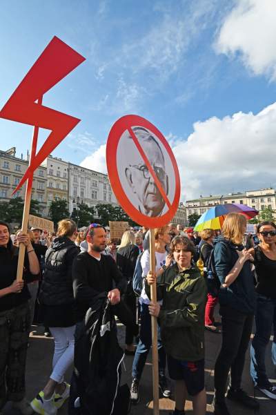 Ani jednej więcej, protest w Krakowie po śmierci ciężarnej Doroty - zdjęcie 8