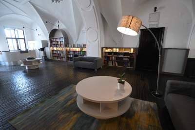 Księgarnia w Pałacu Potockich, tu literatura łączy się z innymi dziedzinami sztuki - zdjęcie 9