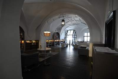 Księgarnia w Pałacu Potockich, tu literatura łączy się z innymi dziedzinami sztuki - zdjęcie 1