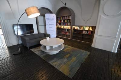 Księgarnia w Pałacu Potockich, tu literatura łączy się z innymi dziedzinami sztuki - zdjęcie 7