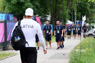 Miasteczko przejęte przez sportowców, do środka nie wejdziecie - zdjęcie 6