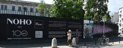 Poezja noblistki trafiła na płot, wyjątkowa wystawa na Dolnych Młynów - zdjęcie 24