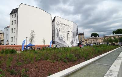 Krakowianie pokochali nowy park im. Wisławy Szymborskiej, zachwycające miejsce - zdjęcie 26