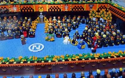 Nobel dla Szymborskiej w wersji Lego... - zdjęcie 9