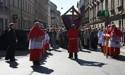 Wielki Piątek na krakowskim Kazimierzu... - zdjęcie 11