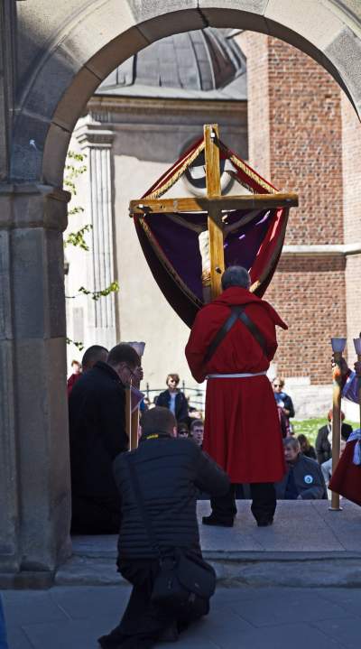 Wielki Piątek na krakowskim Kazimierzu... - zdjęcie 20