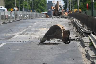 Remont mostu Dębnickiego, spore kłopoty dla kierowców - zdjęcie 11