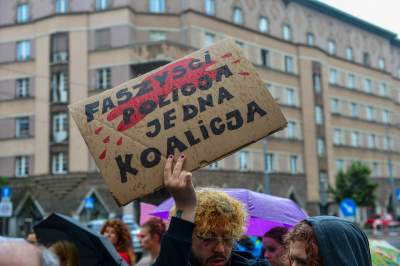 Protest przed komisariatem przy Królewskiej, po skandalicznej interwencji Policji - zdjęcie 35