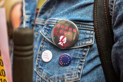 Protest przed komisariatem przy Królewskiej, po skandalicznej interwencji Policji - zdjęcie 11