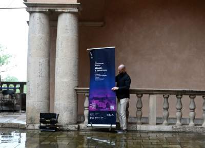 Na co dzień ten wawelski dziedziniec jest niedostępny. Kameralne koncerty z pięknym widokiem - zdjęcie 16